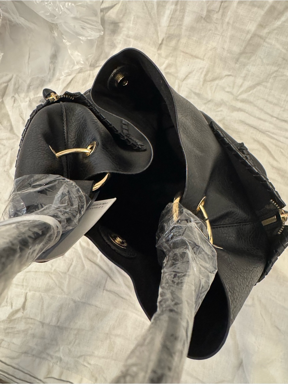 NWT Slouchy Hobo Bucket Bag in Black Vegan Leather | Y2K Moto Boho Minimalist - Picture 8 of 10